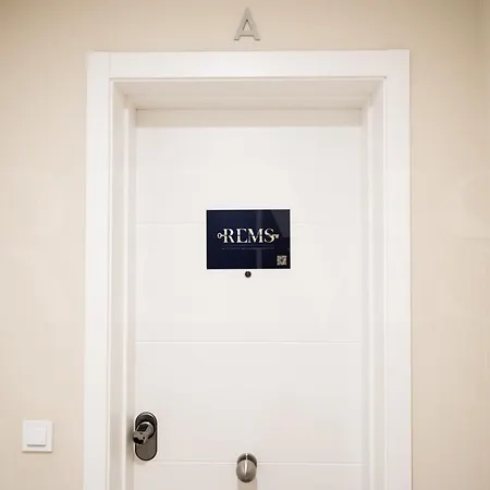 Beachside Escape With Parking And Pool Rems * Torremolinos