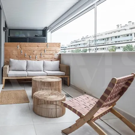 Beachside Escape With Parking And Pool Rems Apartament