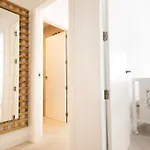 Beachside Escape With Parking And Pool Rems Apartament