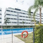 Apartament Beachside Escape With Parking And Pool Rems