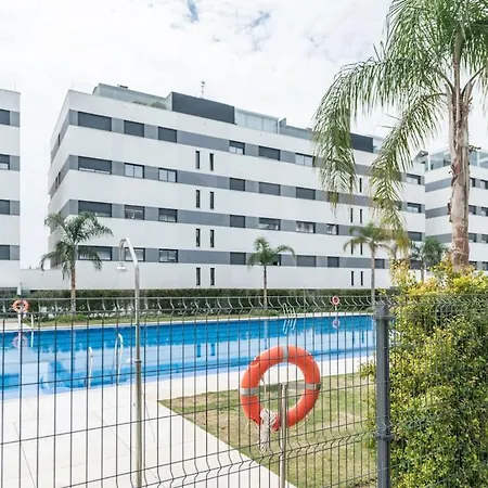 Apartamento Beachside Escape With Parking And Pool Rems