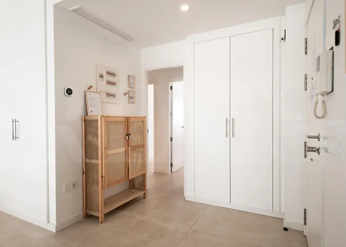 Appartamento Beachside Escape With Parking And Pool Rems *