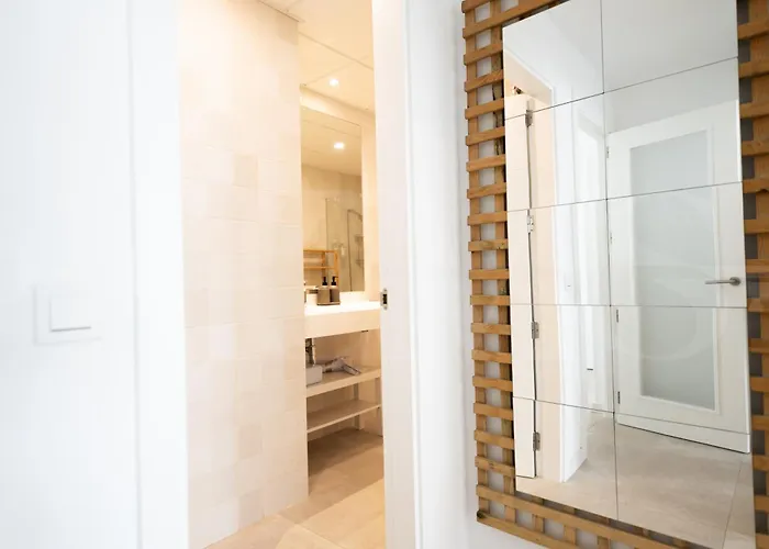 Apartamento Beachside Escape With Parking And Pool Rems