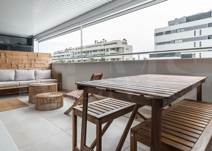 Apartamento Beachside Escape With Parking And Pool Rems